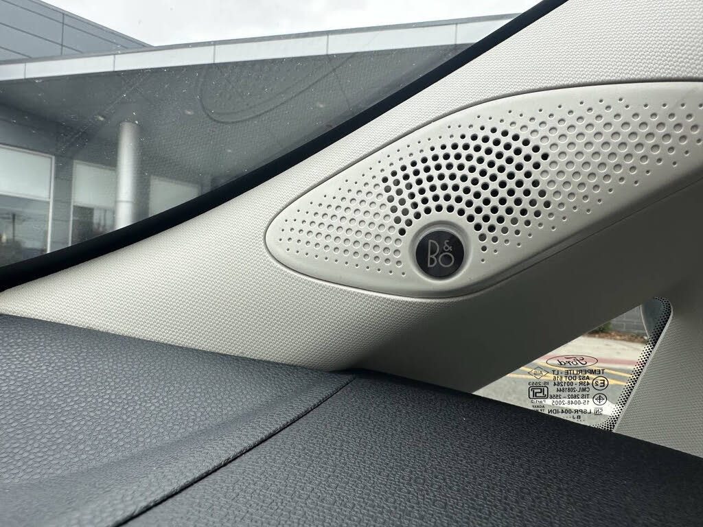 Vehicle view 38
