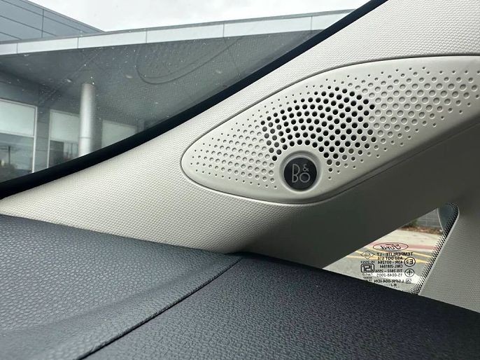 Vehicle view 79