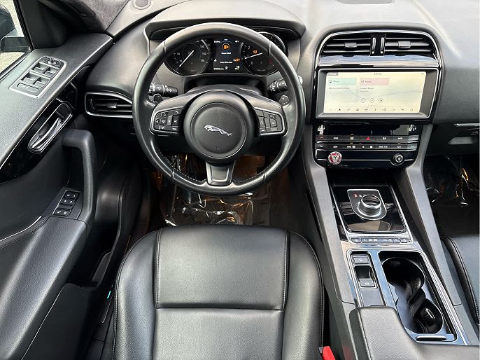 Vehicle view 13