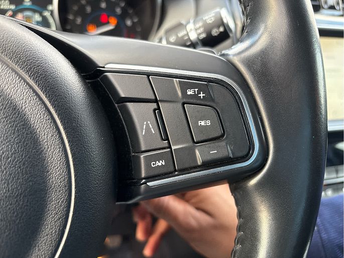 Vehicle view 25