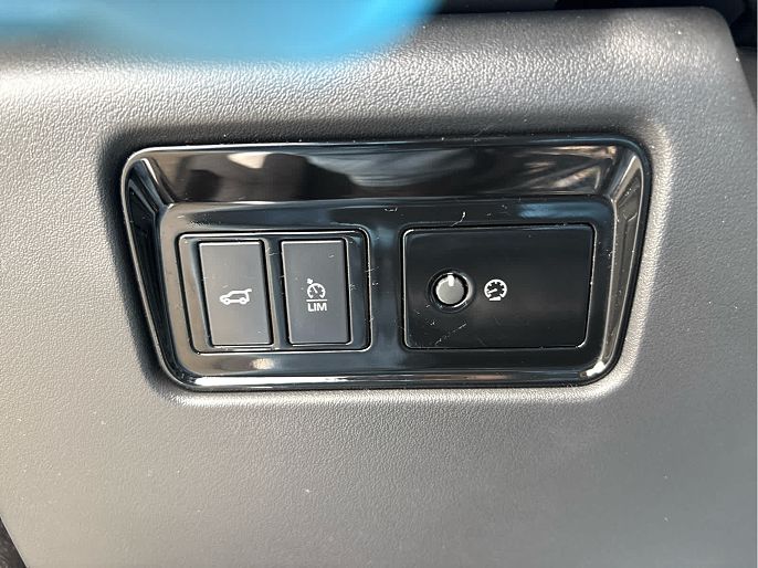 Vehicle view 27