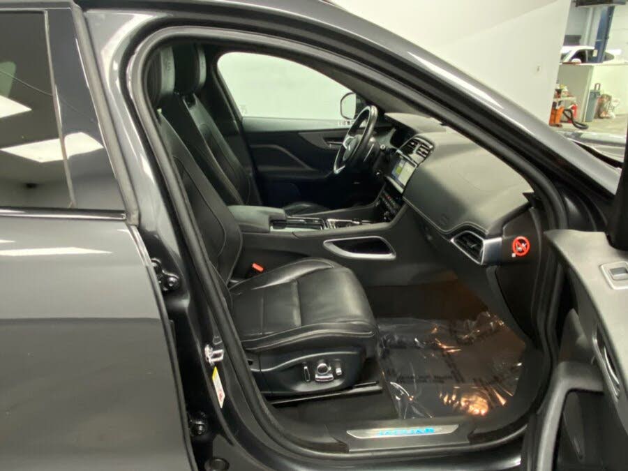 Vehicle view 23