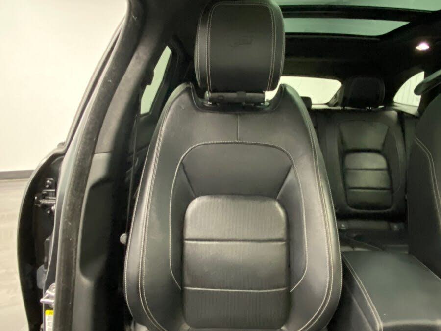 Vehicle view 25