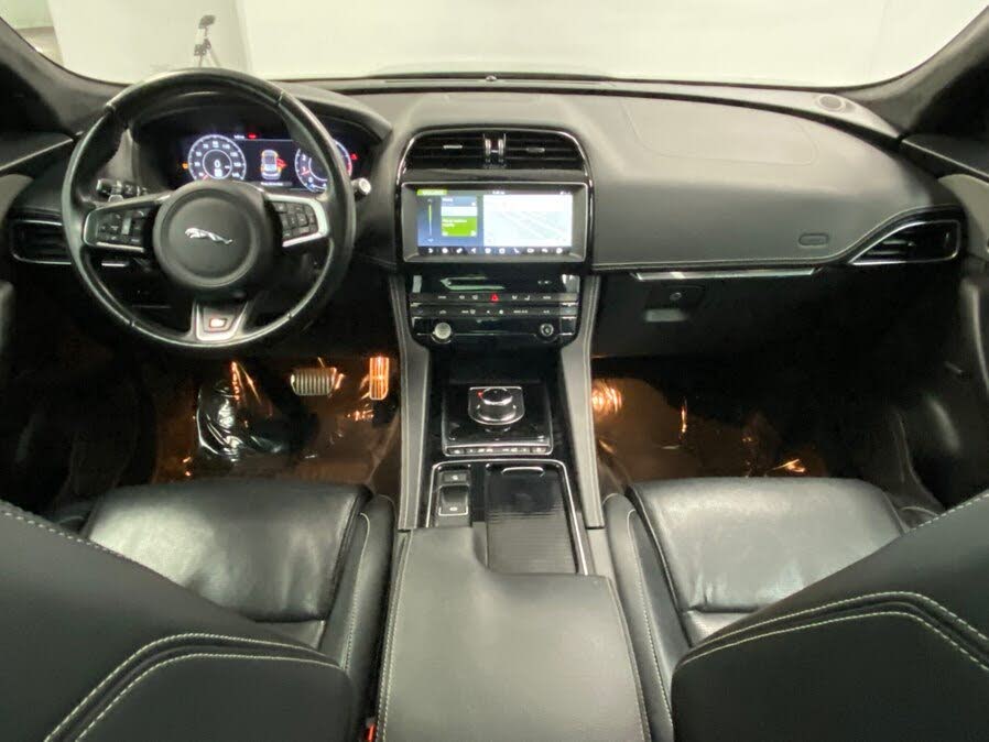 Vehicle view 27