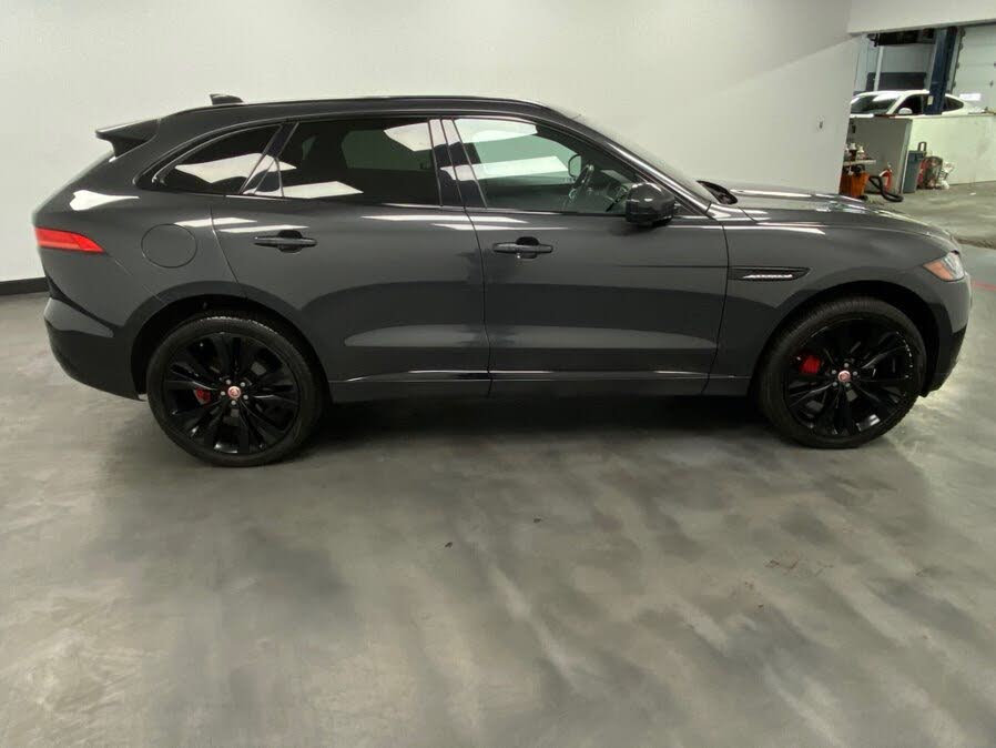 Vehicle view 7