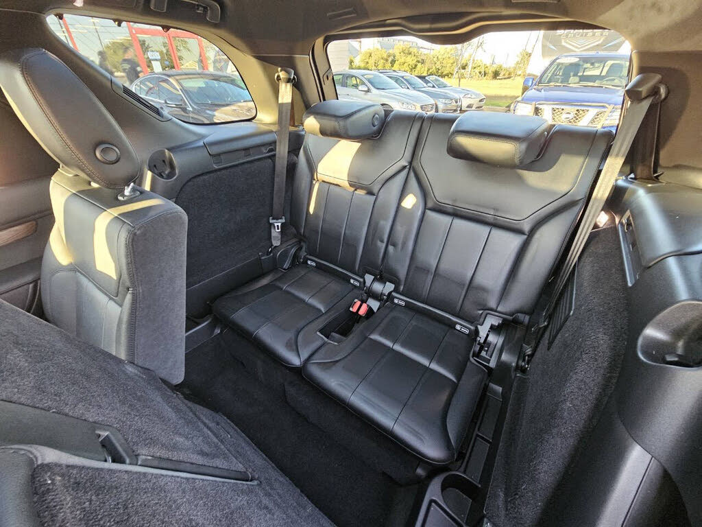 Vehicle view 13