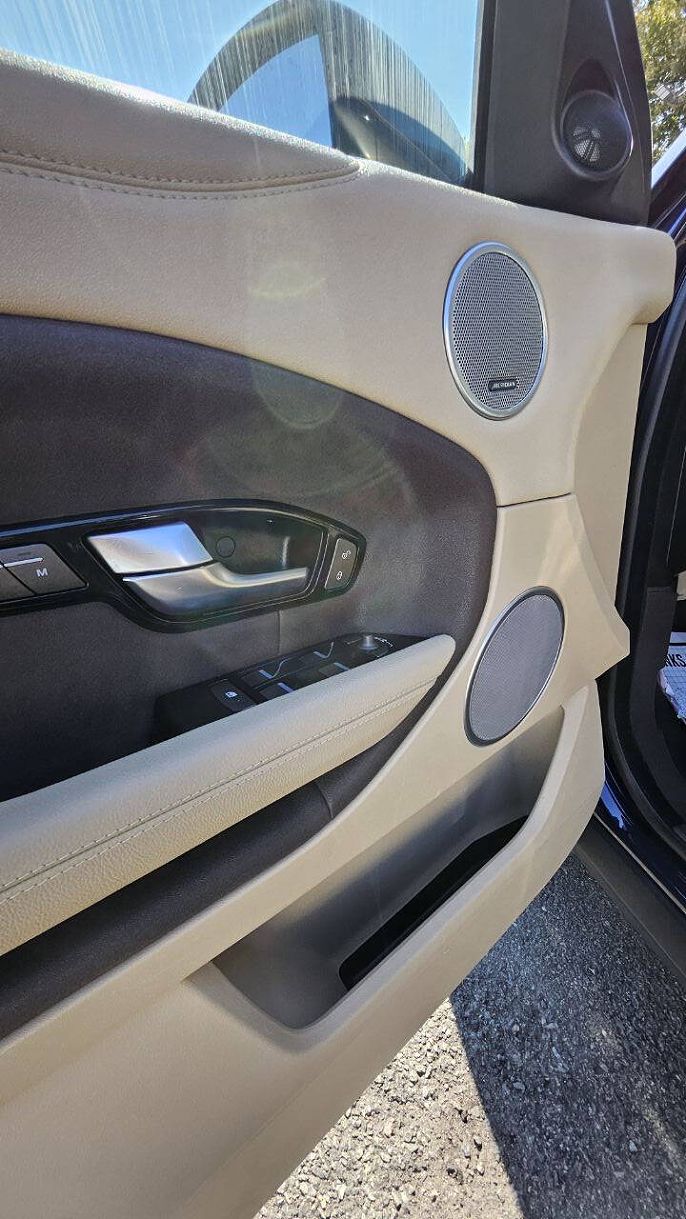 Vehicle view 11