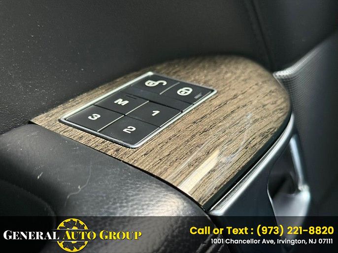 Vehicle view 25