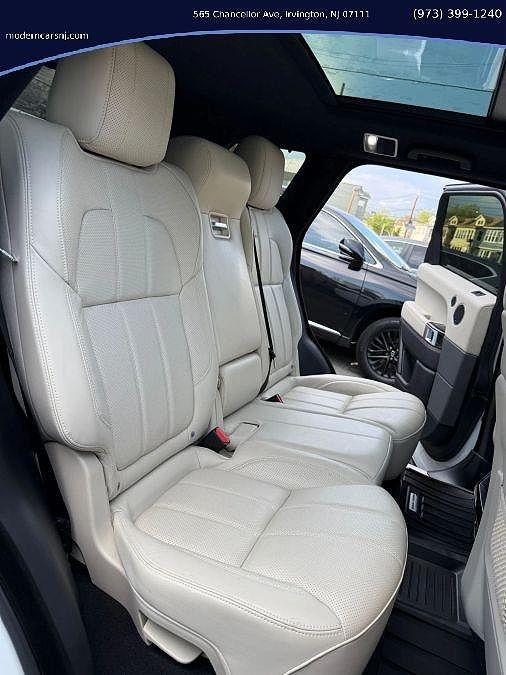 Vehicle view 19