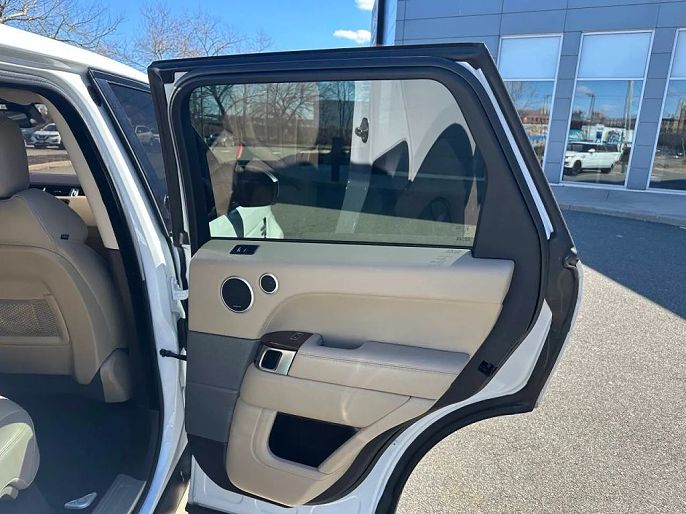 Vehicle view 17