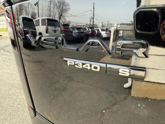 Vehicle view 8