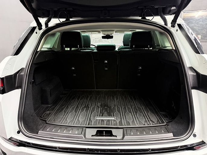 Vehicle view 29