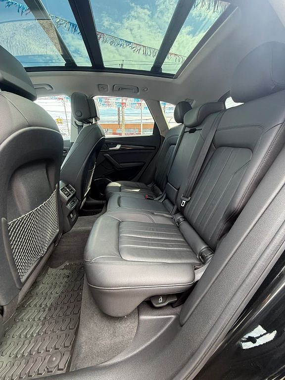 Vehicle view 19