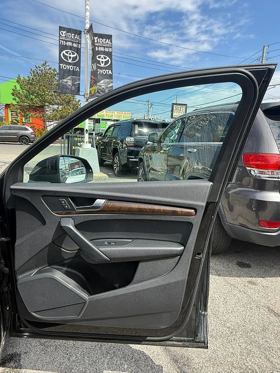 Vehicle view 26
