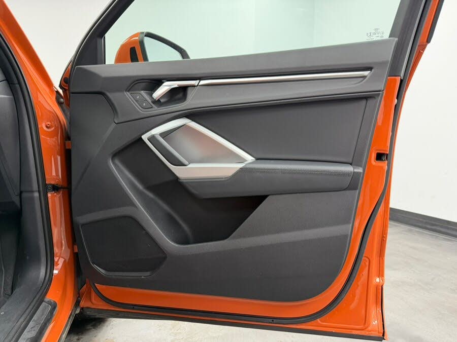 Vehicle view 27
