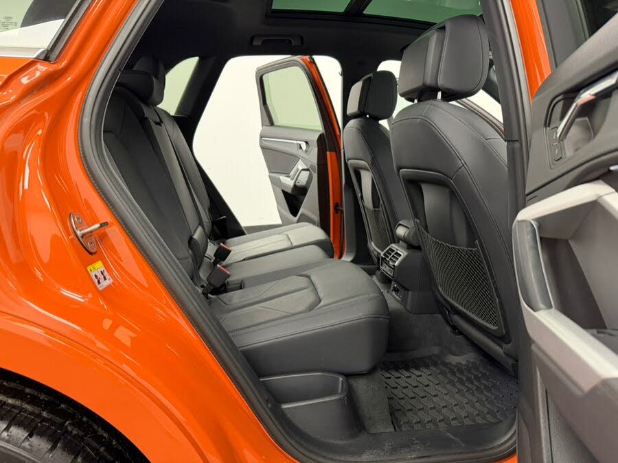 Vehicle view 33