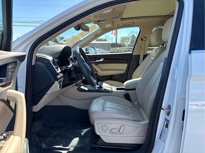 Vehicle view 15
