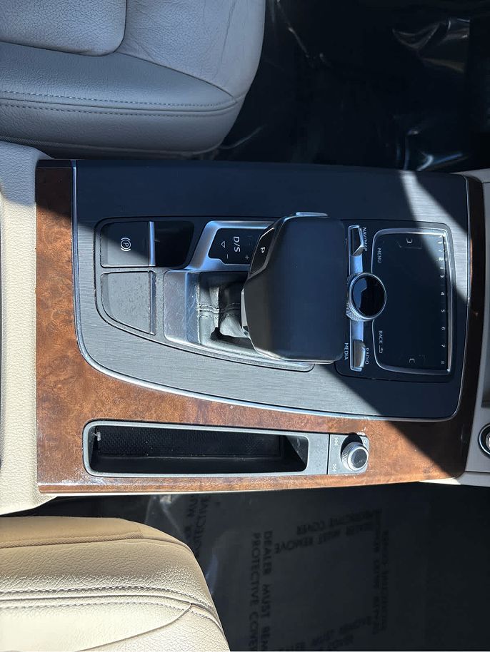 Vehicle view 19