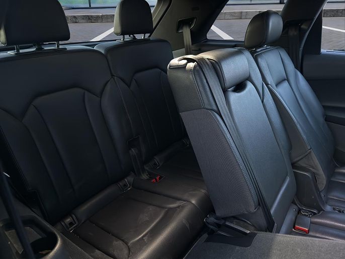 Vehicle view 19