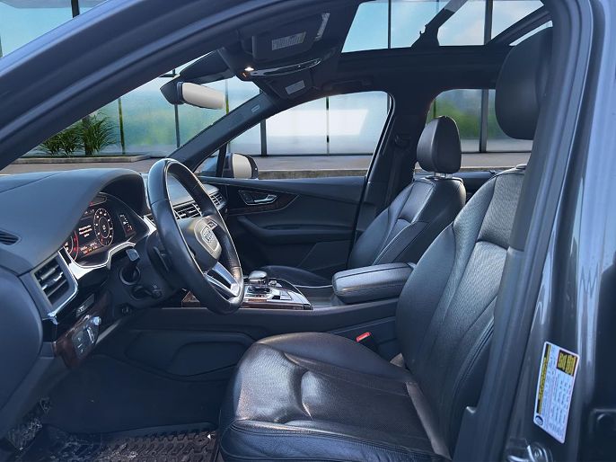 Vehicle view 9