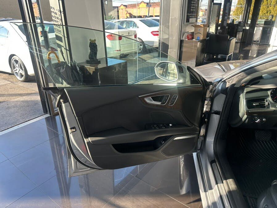 Vehicle view 11