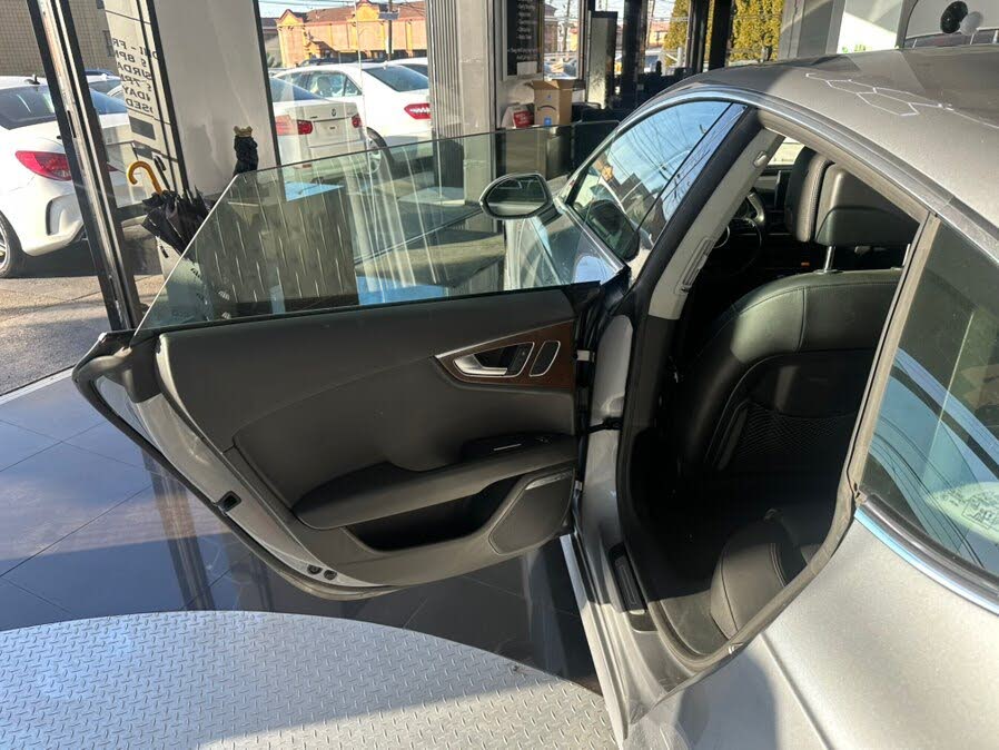 Vehicle view 9