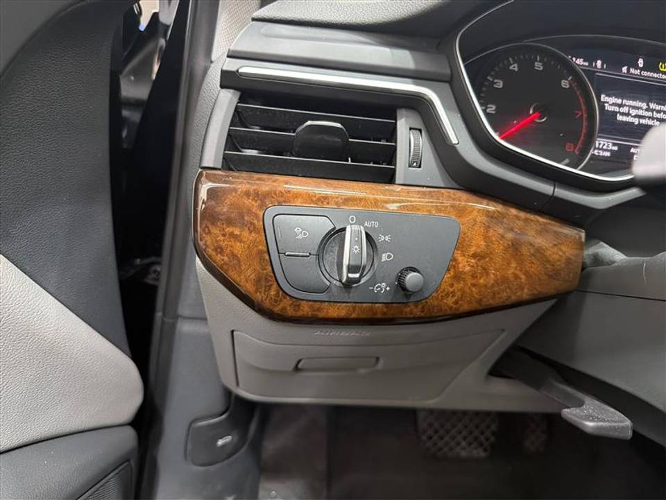 Vehicle view 19