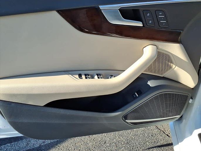Vehicle view 11