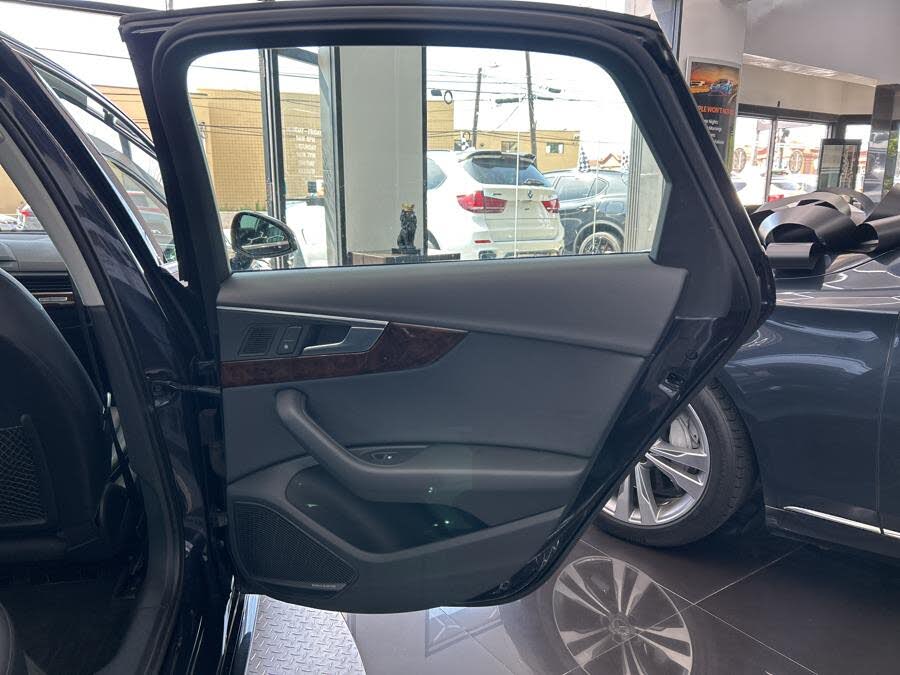 Vehicle view 14