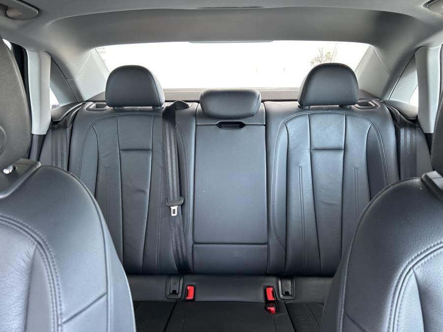 Vehicle view 19