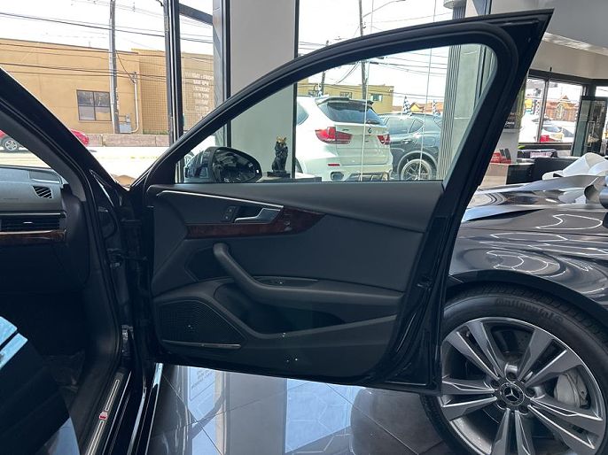 Vehicle view 31
