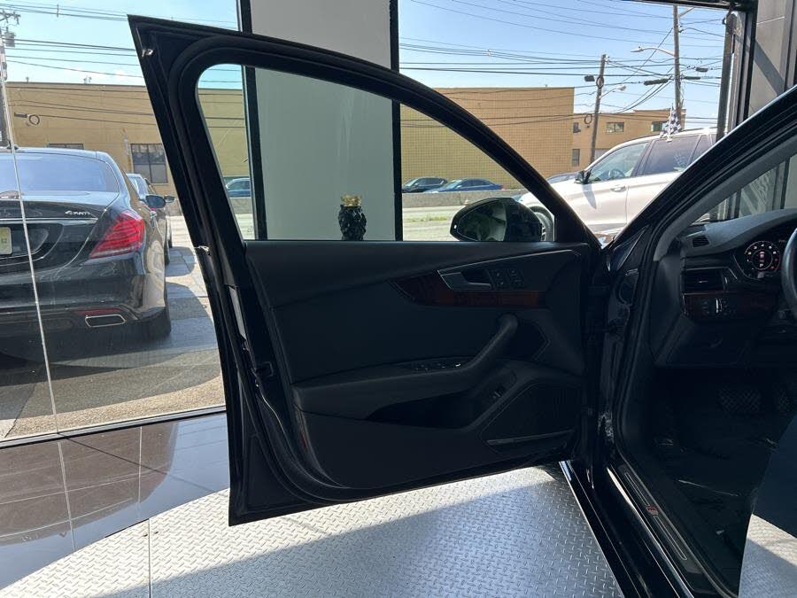 Vehicle view 8
