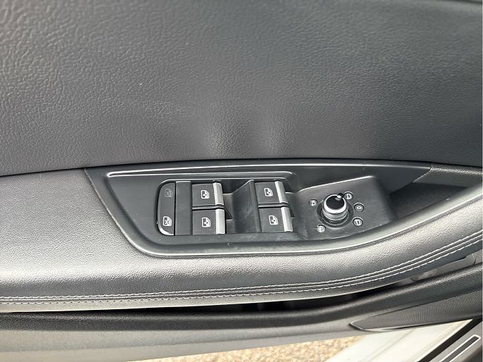 Vehicle view 29