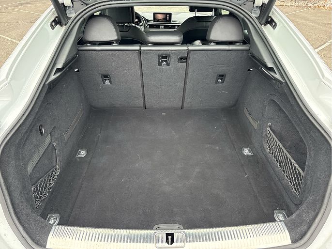 Vehicle view 9