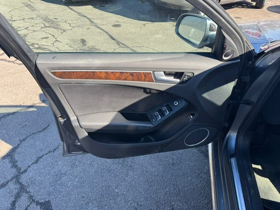 Vehicle view 8