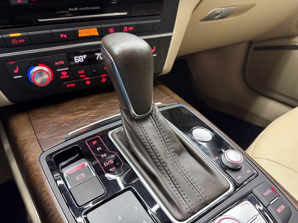 Vehicle view 25