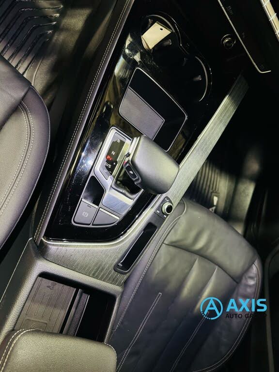 Vehicle view 33