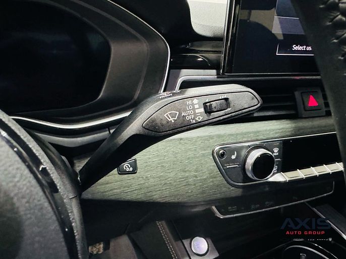 Vehicle view 83
