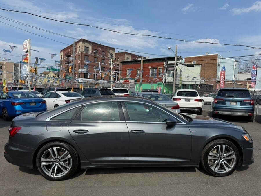 Vehicle view 7