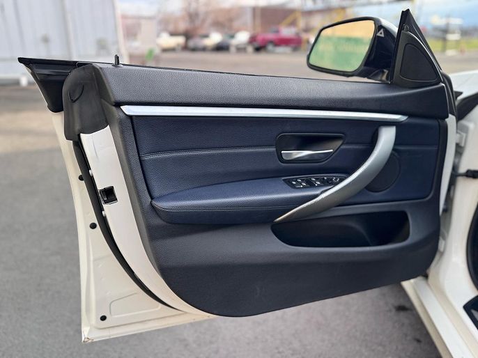 Vehicle view 16