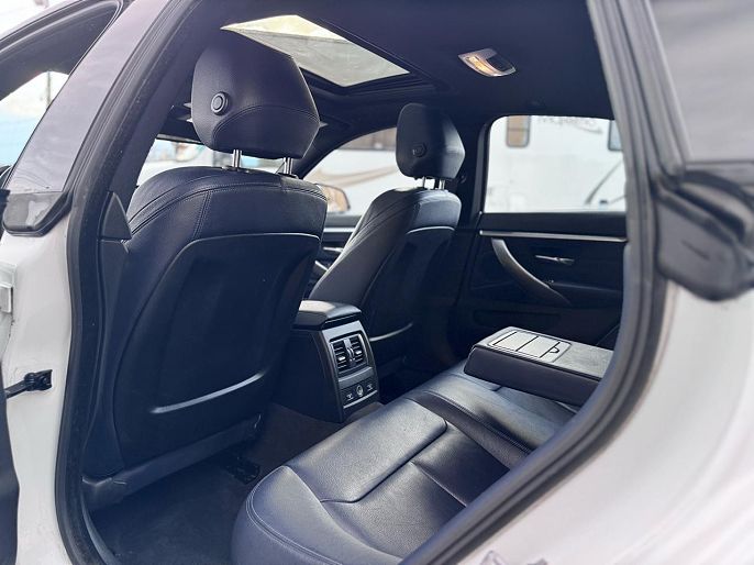 Vehicle view 23