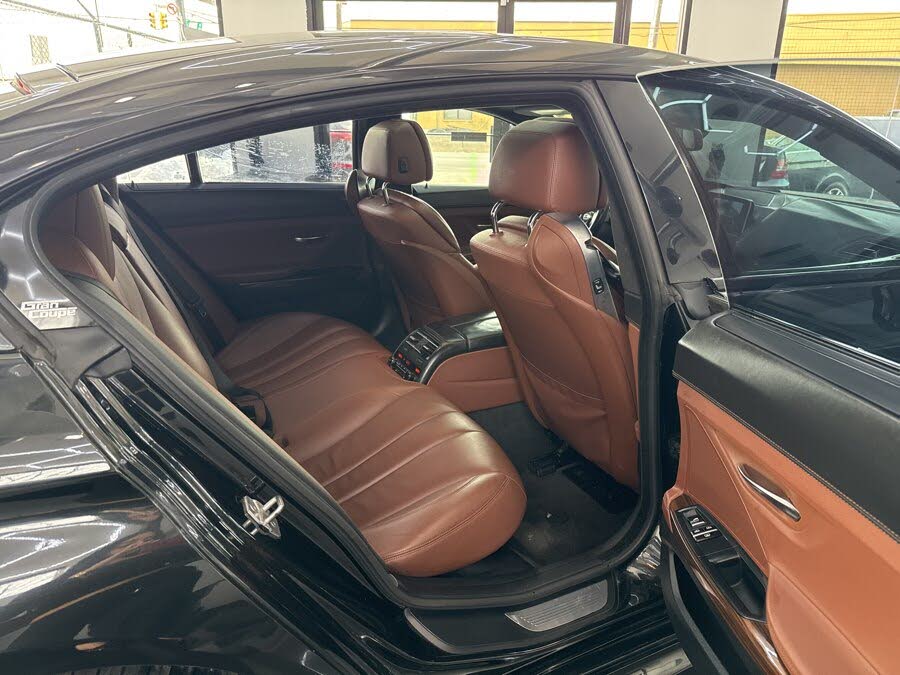 Vehicle view 15