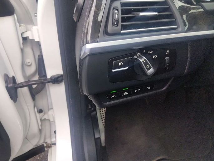 Vehicle view 11