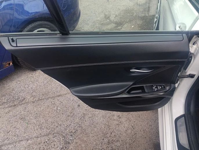 Vehicle view 14