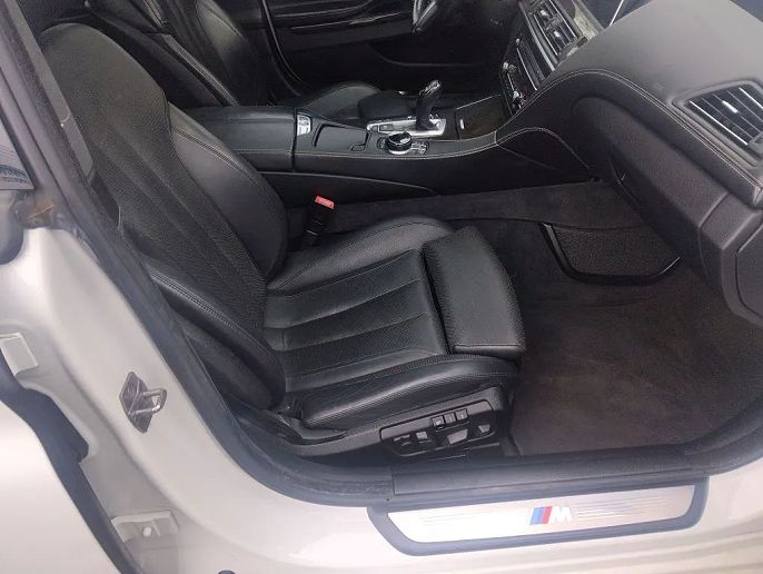 Vehicle view 19