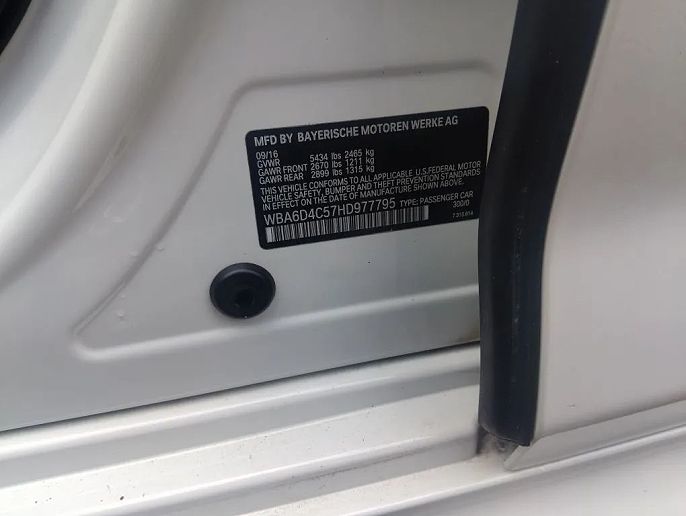 Vehicle view 25