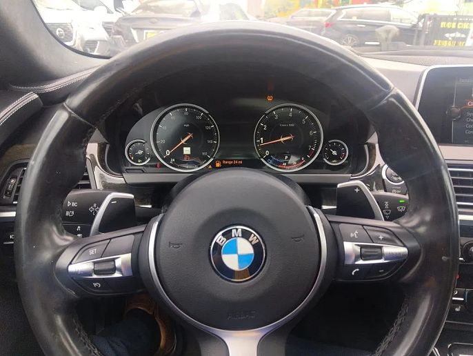 Vehicle view 7