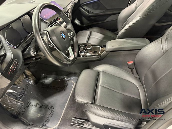 Vehicle view 17