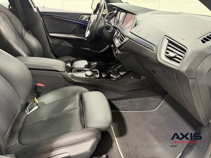 Vehicle view 29