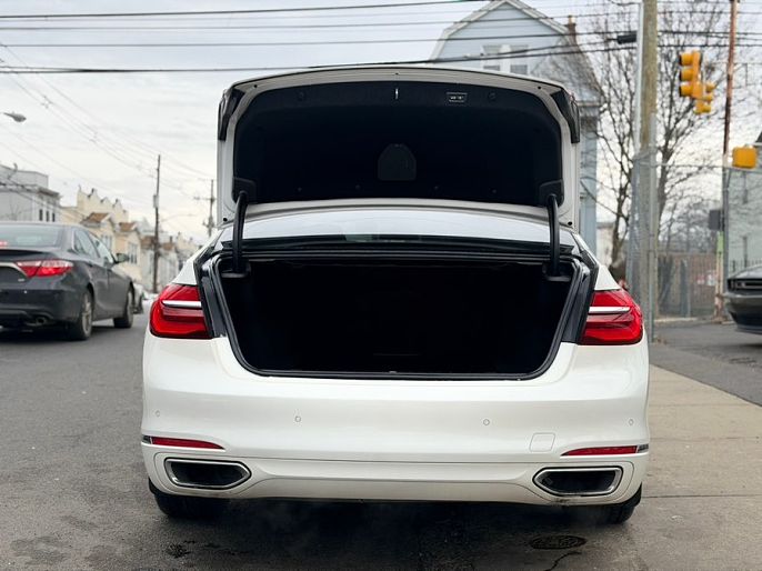 Vehicle view 6